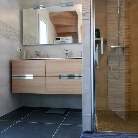Maison Confort A 100m De La - 8 Pers - - Fr-1-823-75 * La Gueriniere